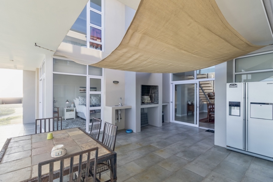 4 Bedroom Property for Sale in Yzerfontein Western Cape